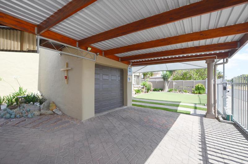 4 Bedroom Property for Sale in Blommendal Western Cape